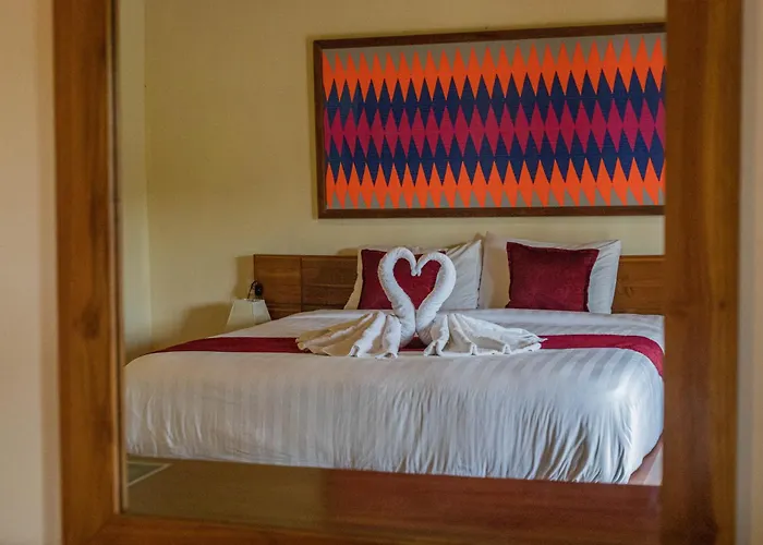 Batang Golden Hills 3*
