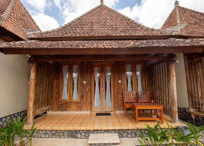 Batang Golden Hills Pensión 3*