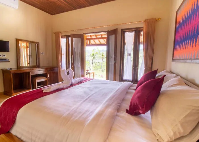 Batang Golden Hills Pensión 3*